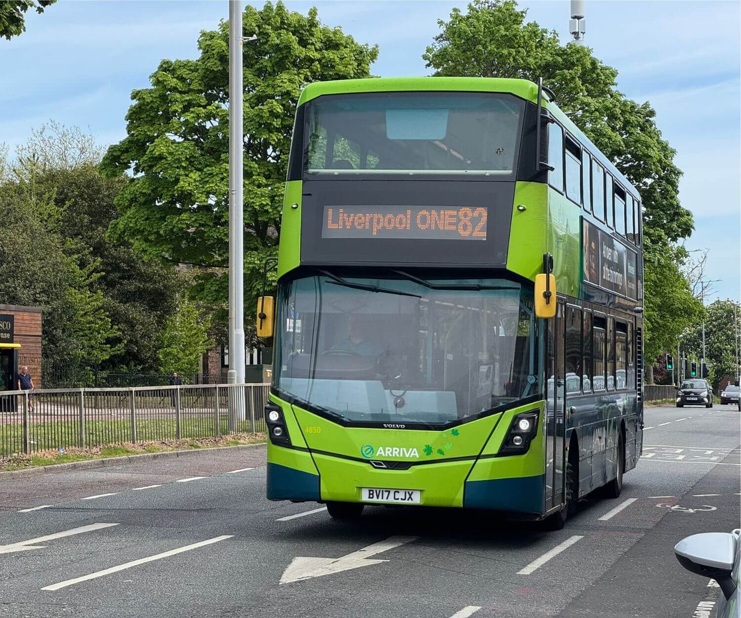 A bus that regularly runs between Aigburth and Liverpool City Centre, perfect for professional commuters