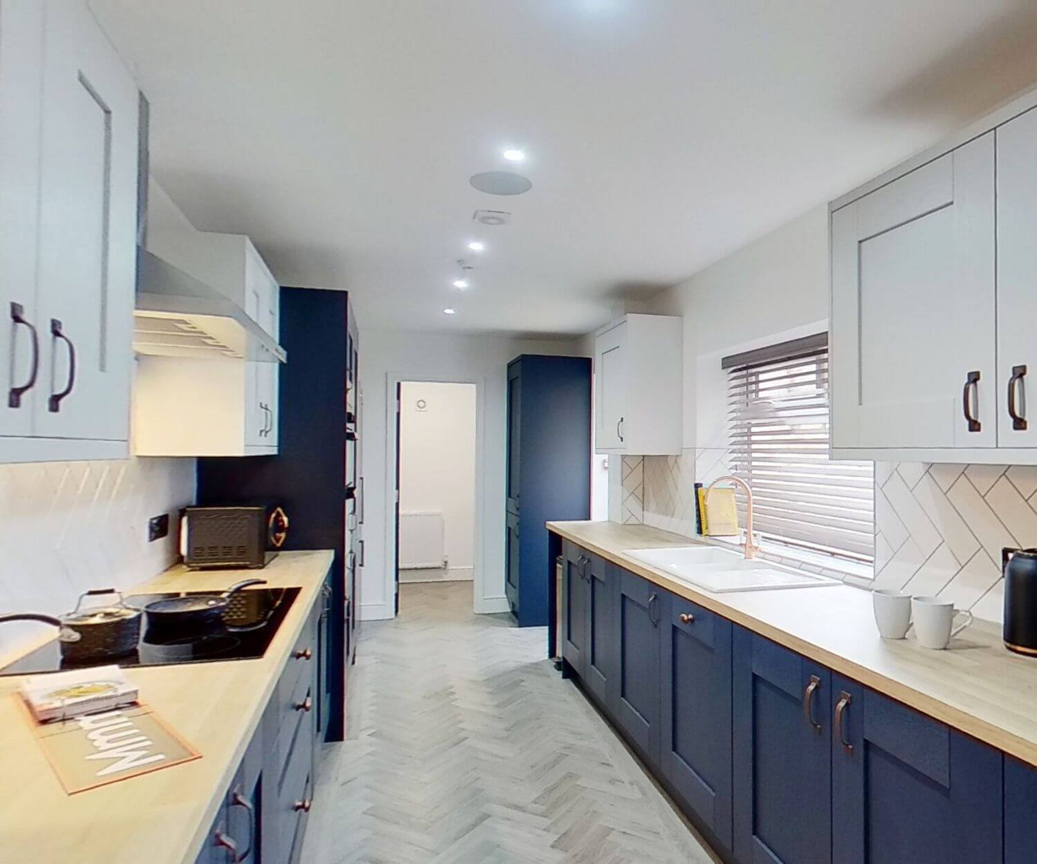 36 Mayville Rd kitchen in professional house share